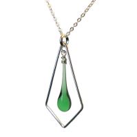 Recycled Glass Necklace Kite (Recycled Chain: --, Recycled Glass: --)